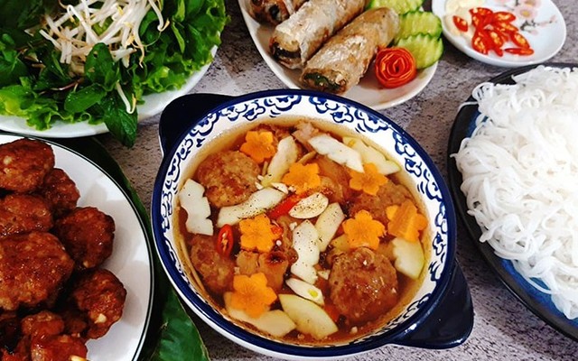 Quỳnh Anh Quán - Bún Cá Rô Đồng & Bún Chả Hà Nội - Chung Cư Ruby Celadon