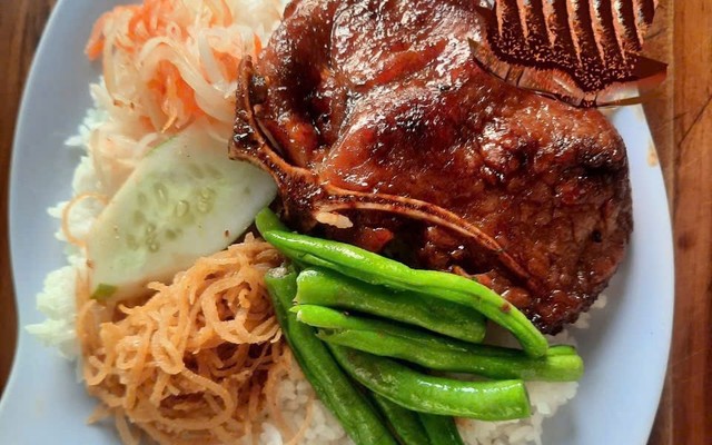 Cơm Sườn, Bánh Tằm Bì & Bún Thái 69 - Nguyễn Thị Minh Khai