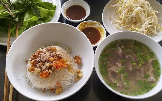 Phở Lan Vũ - Phở Bò, Bún Riêu & Mì Quảng