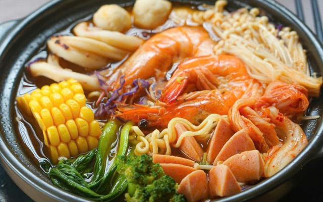 Sinh Viên Quán - Mỳ Cay, Mỳ Trộn Indomie & Ăn Vặt Cầu Giấy