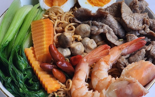 BẾP ĂN NGON KHỎE - Cơm Gạo Lứt, Bún & Mì Trộn - Trần Hưng Đạo