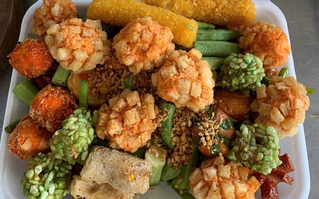 Tiệm Nhà Bắp - Khóm 5