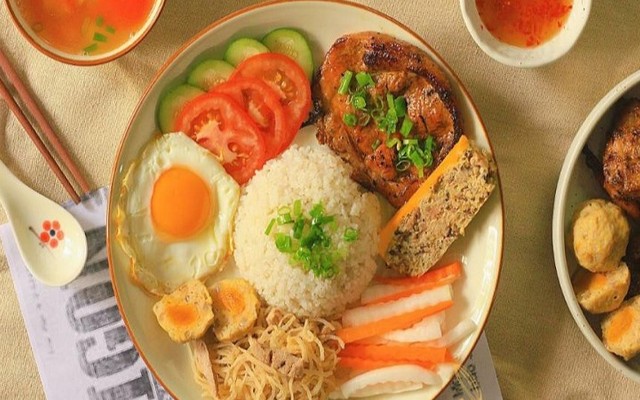 Cơm Tấm Cô Quế - Cơm Trưa - Bùi Minh Trực