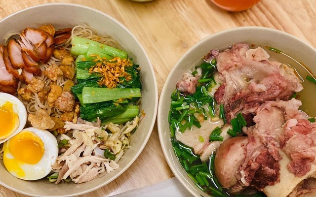 Ăn Đêm Sài Gòn - Mì Trộn & Cơm Chiên