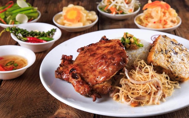 Cơm Tấm Cơm Rang Giòn - Dư Hàng