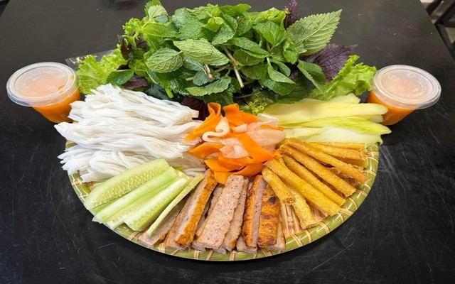 Sumo Food - Nem Nướng, Bún Đậu & Mỳ Trộn - Triều Khúc
