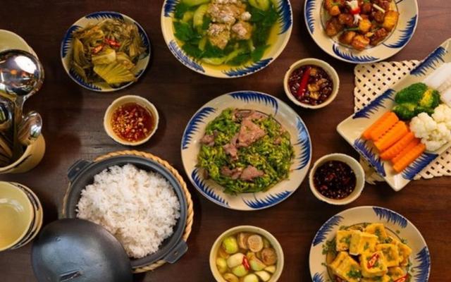 Tiệm Cơm Bầm Thu - Hàm Nghi