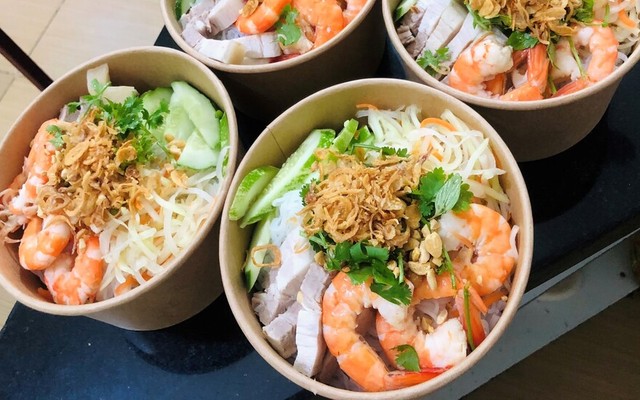 Bún Trộn Nam Bộ & Cháo Sườn Sụn Nấm Ruốc Quẩy 918 - Hà Huy Tập