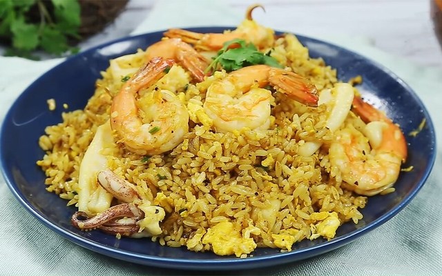 Quán Ăn Như Ý 549 - Mì Xào, Hủ Tiếu & Cơm Chiên