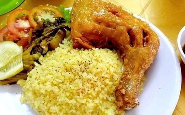 Cơm Gà Xối Mỡ Chị Tống - Lê Văn Thọ