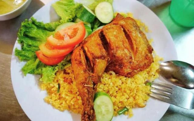 Cơm Gà A Lửng - Nguyễn Khoái