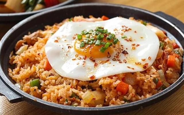 Tiệm Cơm ChisnBa - Cơm Rang Zòn - Hạ Yên Quyết