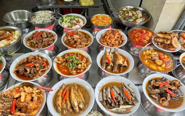 Tiệm Cơm Sinh Viên T&T