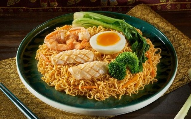 Quán Cơm 14 - Cơm Bình Dân, Cơm Gà Sốt Tỏi & Mì Trộn - 353 Kha Vạn Cân