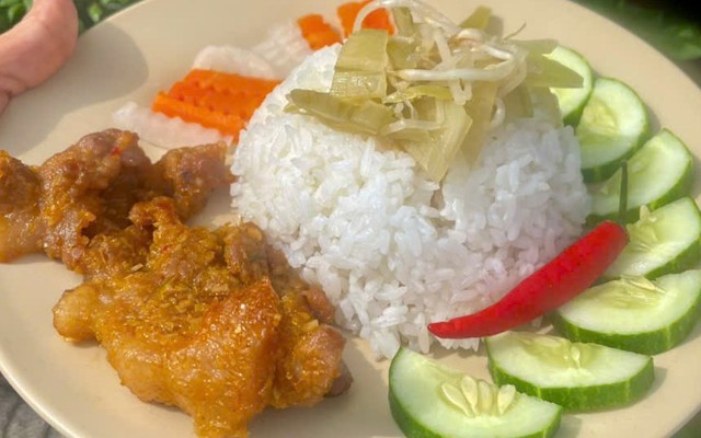 Cơm & Ăn Vặt - Giải Khát Gia Đình