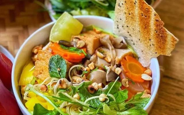 Quán La Cà - Mì Quảng & Phở Khô Gia Lai