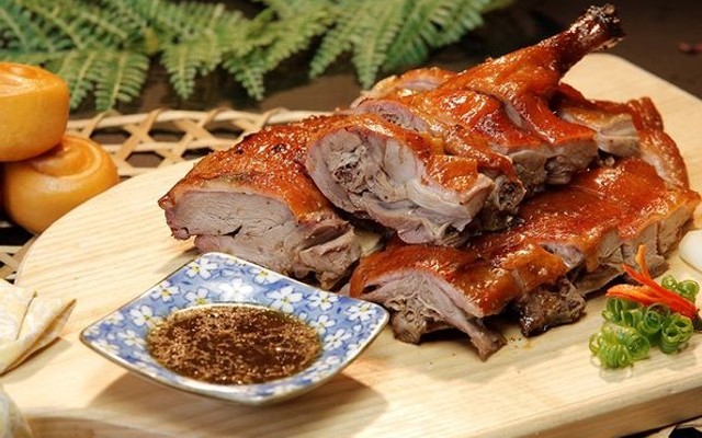 Vịt Quay Da Giòn - 359 Ngô Gia Tự