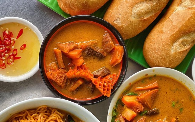 Phá Lấu Bò - 967 Trần Xuân Soạn