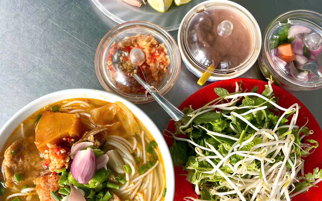 Bún Chả Cá & Bún Thịt Nướng - Thảo Nhi