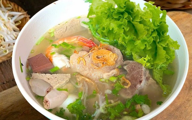 Hủ Tiếu Mì Hai Yến - Hủ Tiếu Mực, Hủ Tiếu Thập Cẩm & Bánh Canh Chả Cá - Chu Mạnh Trinh