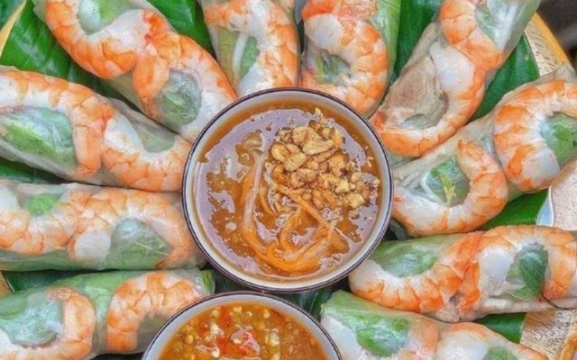 CÔ BA GỎI CUỐN - 63U UNG VĂN KHIÊM