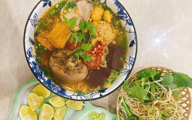 Bún Riêu Yến Yến - Đường 518
