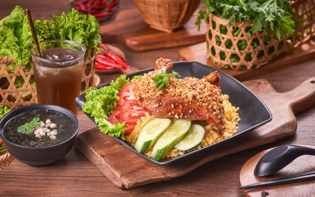 Cơm Gà Kim Phụng - Lại Hùng Cường