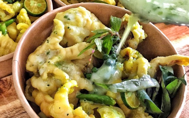 Chân Gà Lắc Lư CN1 - Hồ Xuân Hương