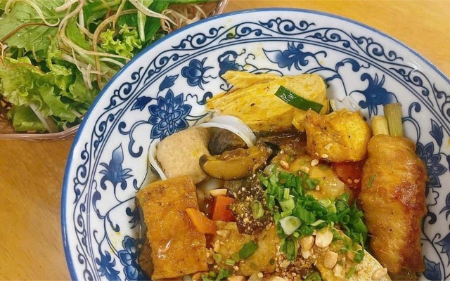Mì Quảng Nội Tôi - Trương Công Định