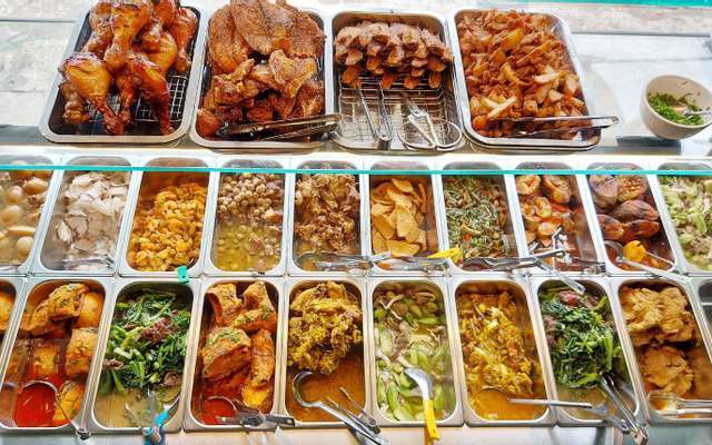 Cơm Ku Boy - Cơm Sườn, Cơm Gà & Cơm Thập Cẩm - Nguyễn Thị Minh Khai