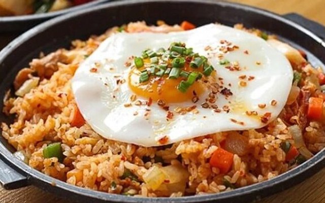 Tiệm Cơm ChisnBa - Cơm Rang Zòn - Đinh Bộ Lĩnh