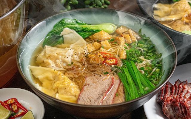 Ngũ Phúc Lầu - Mì Trung Hoa