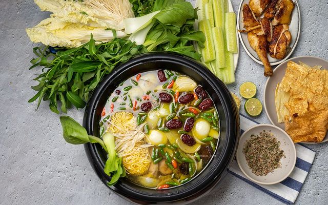 Lẩu Gà Tiềm Ớt Hiểm - Lẩu Gà Lá É Đoàn 369