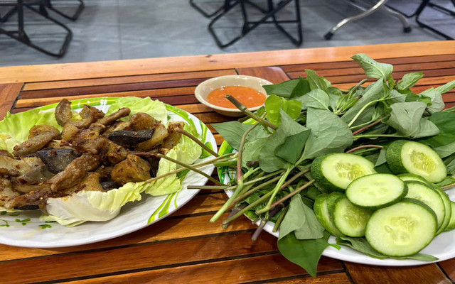 Lòng Nướng 72 - Quang Trung