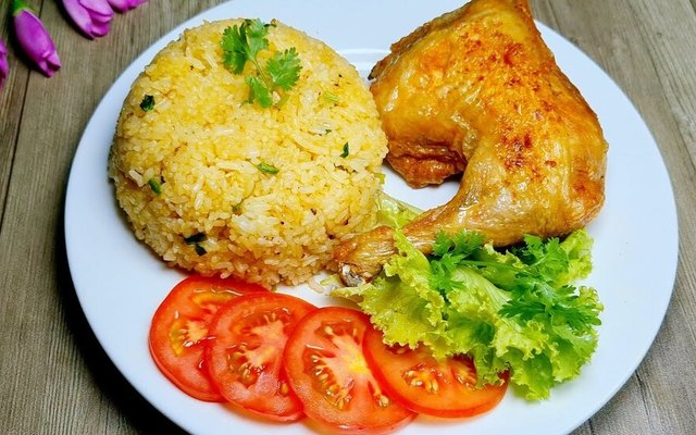 Cơm Gà Mắm - Gia Hưng - 45 Cổ Linh