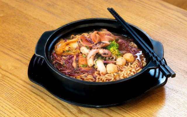 Top'Mo - Ăn Vặt Đường Phố, Coffee & Tea