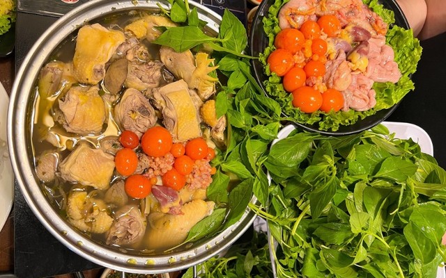 Lẩu Gà Lá É Tao Ngộ - Phạm Văn Đồng