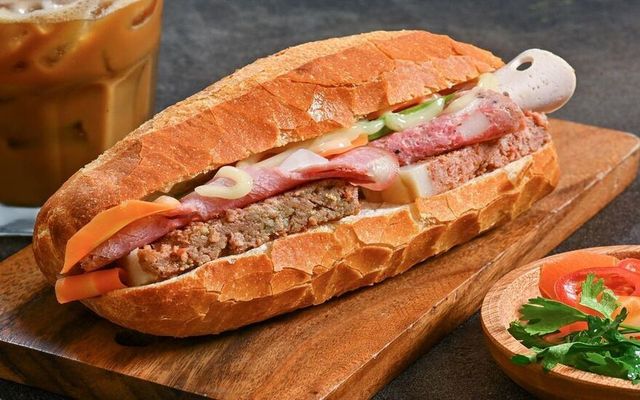 Bánh Mì 18 Nam Định - Phạm Ngọc Thạch