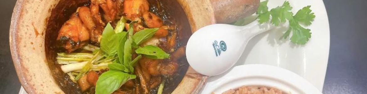 Tiệm Ăn Chú Bán Ếch