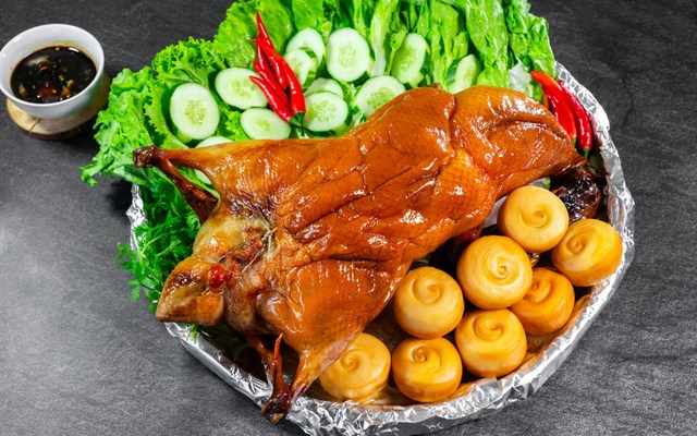 Lò Quay Long Hải - Vịt Quay Tì Bà Da Giòn Tứ Vị, Vịt Quay Bắc Kinh & Heo Quay