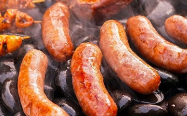 Lạp Xưởng Nướng Đá - Ăn Vặt Việt Linh Foods - Cách Mạng Tháng 8