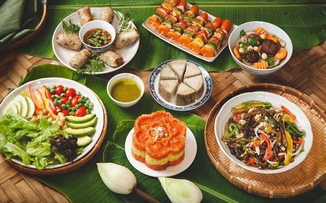 Chay Tịnh Phúc - Trần Quốc Hoàn