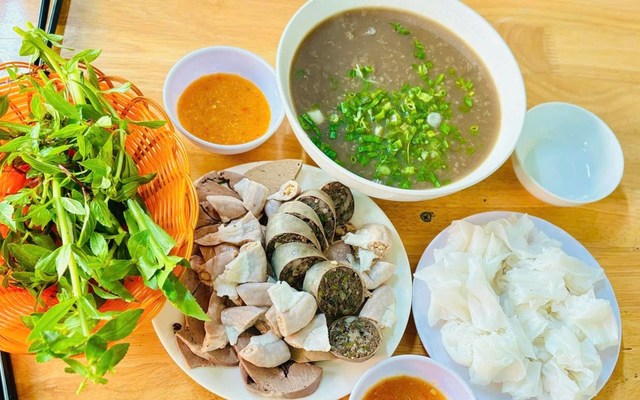 Cháo Lòng 38 - Xáo Lòng Bánh Mướt - 231 Lê Thanh Nghị