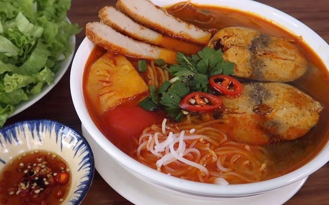 Bánh Mì Chả Cá Nguyên Chất & Mì Xào - Phạm Ngũ Lão