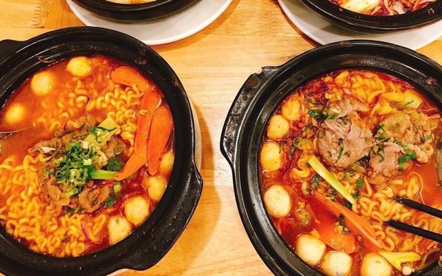 Mì Cay Seoulwin - 12 Ao Sen