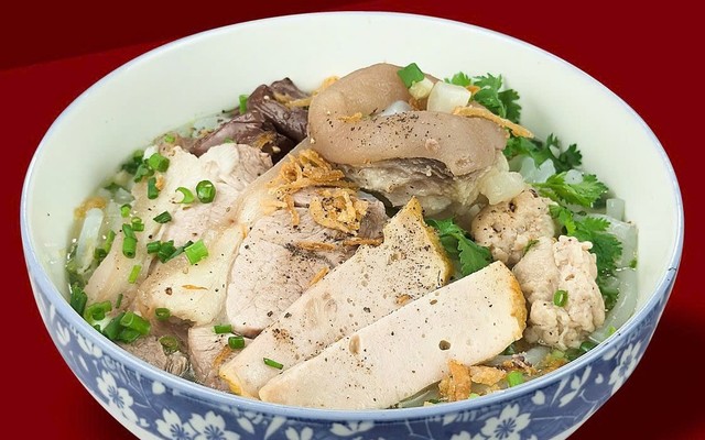 Bánh Canh Giò Heo Cô Cô - Đường B5