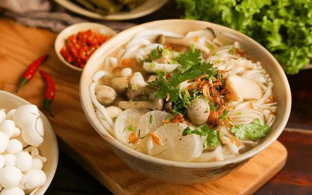Bánh Canh Khuya - Mã Lò