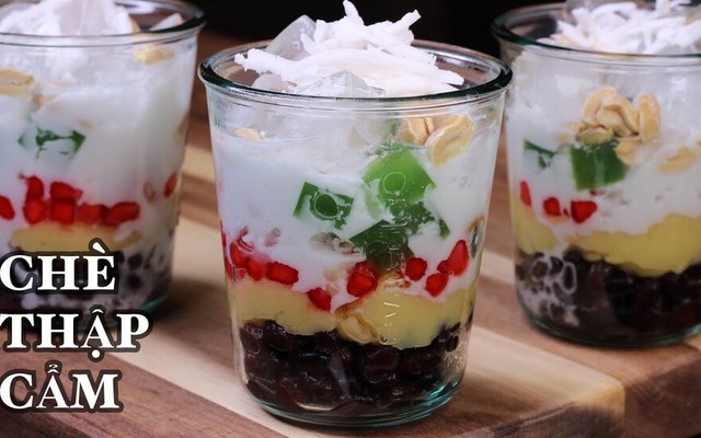 Tiệm Chè Cô Thương - Chè Thập Cẩm, Gà Ủ Muối & Đồ Ăn Vặt - 254 Định Công