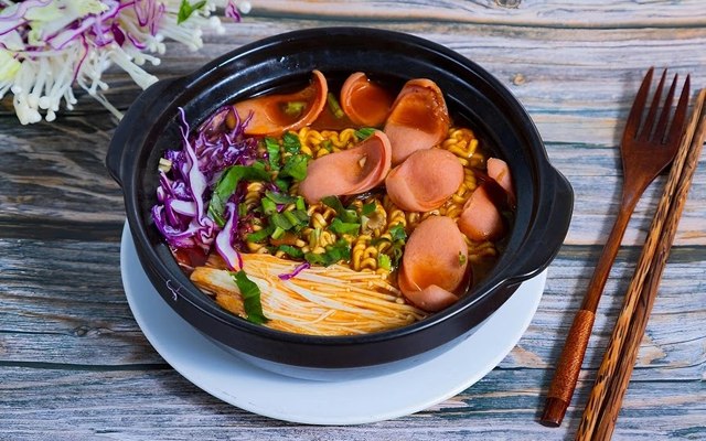 Mì Cay À Nhon - 468 Phạm Thế Hiển