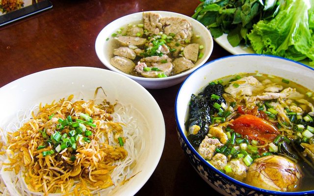 Quán Bánh Đa Cua Hải Phòng - Lê Văn Thiêm